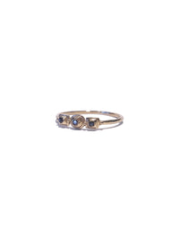 Classical 3 Chaton Ring