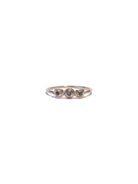 Classical 3 Chaton Ring