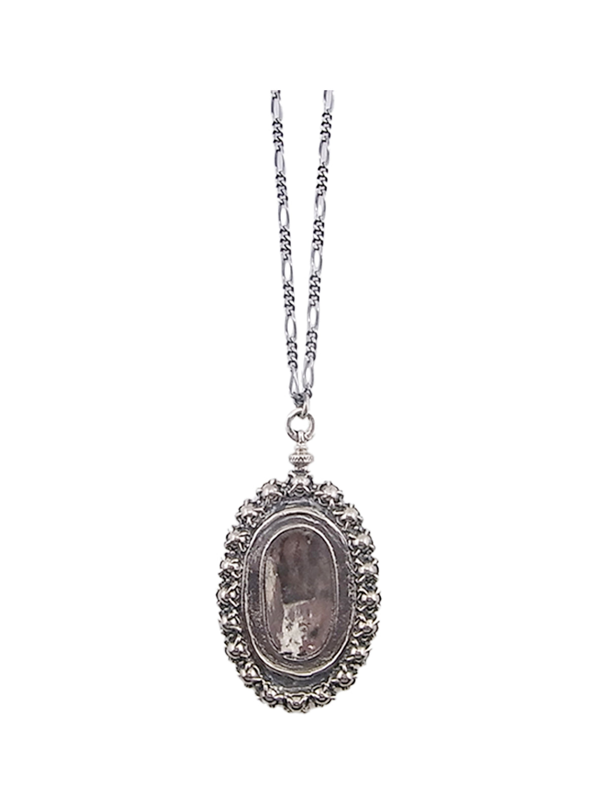 Gem-like framed necklace