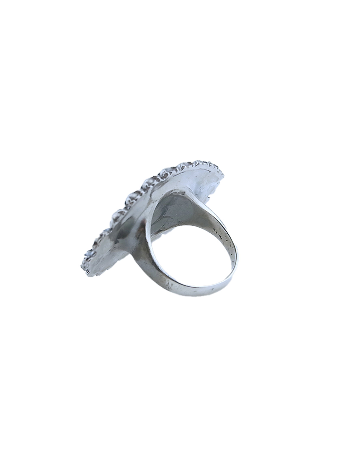 Gemlike Frame Ring