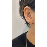 Classical Three Chaton Earrings