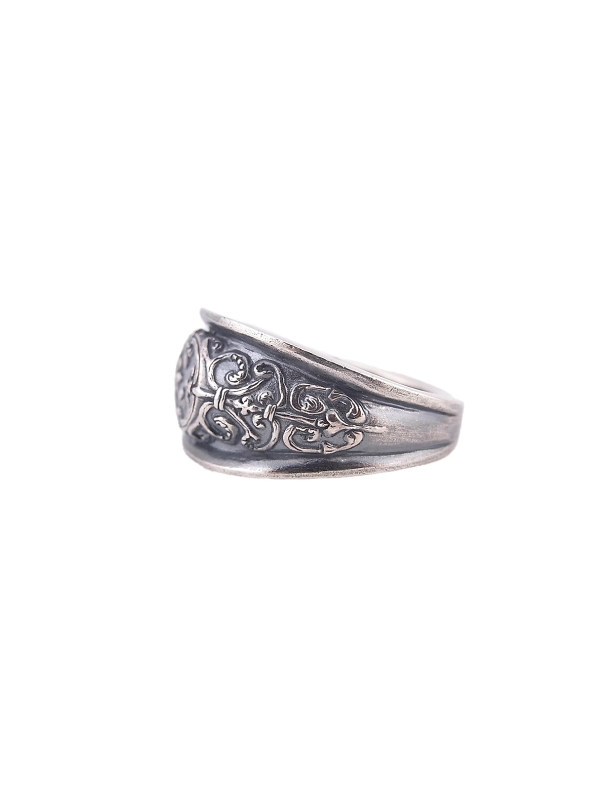 fleur de lys ring
