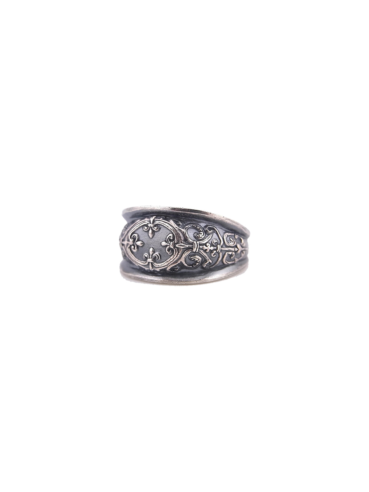 fleur de lys ring