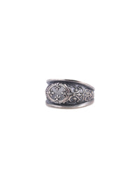 fleur de lys ring