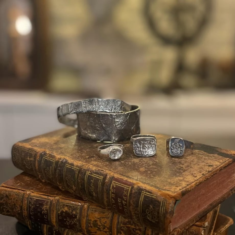 landscape signet ring