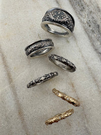 fleur de lys ring