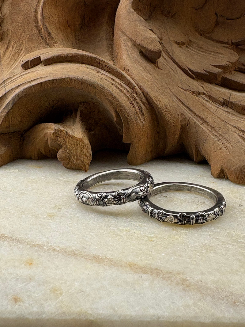 Engraved Pattern Diamond Band 'L