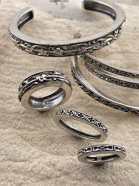 Baroque leaf cuff bracelet