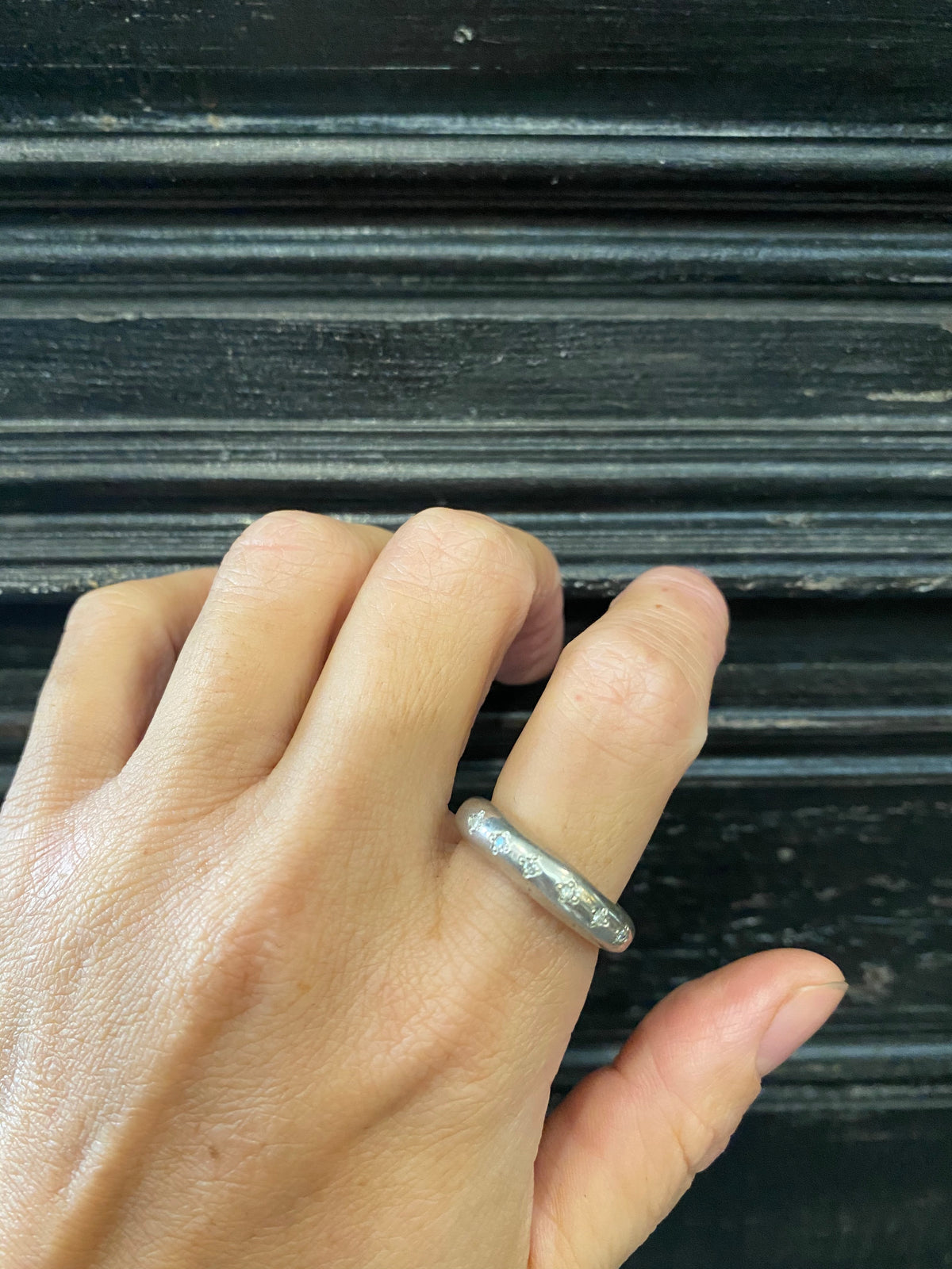 Round Form Ring
