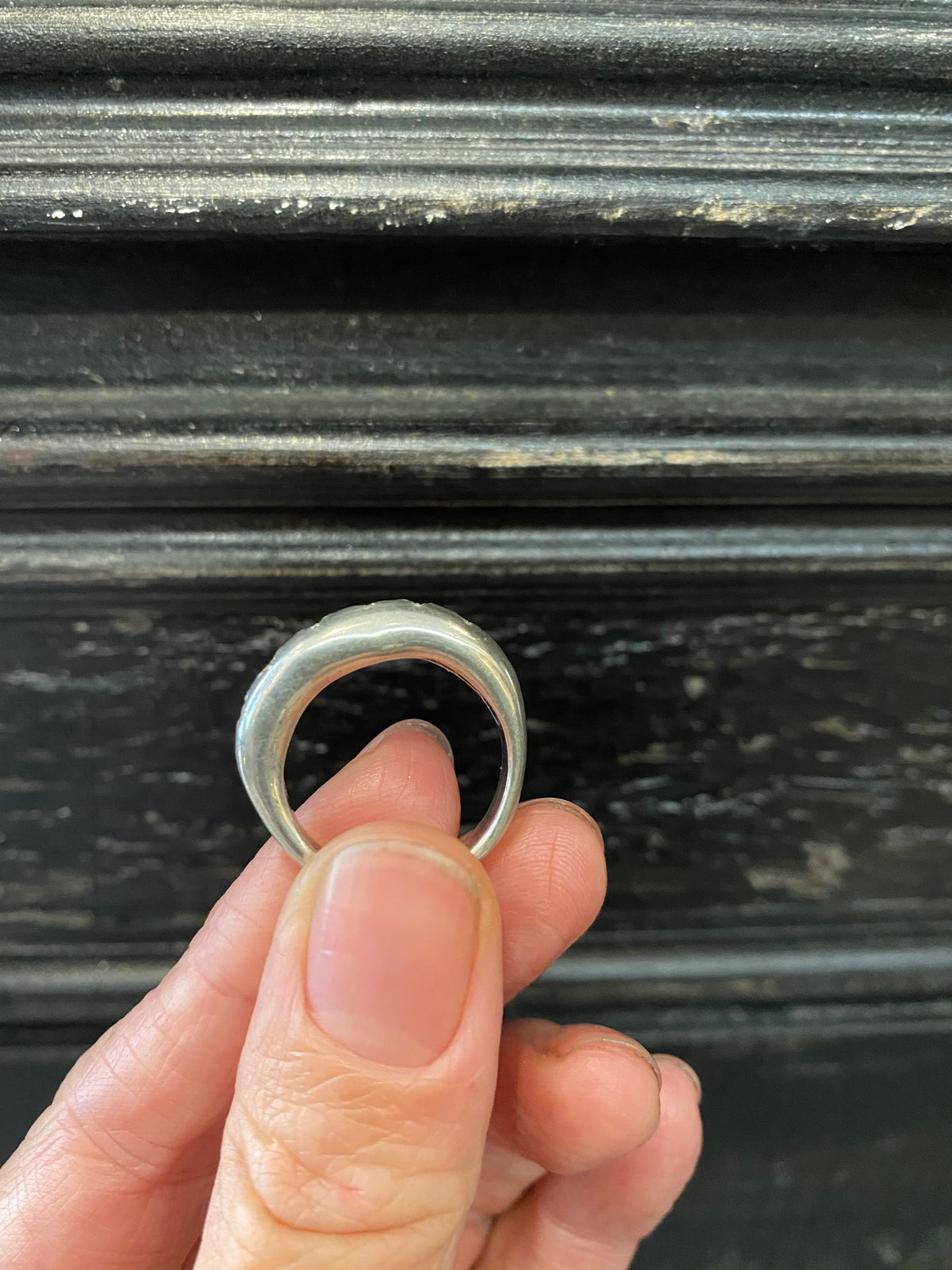 Round Form Ring