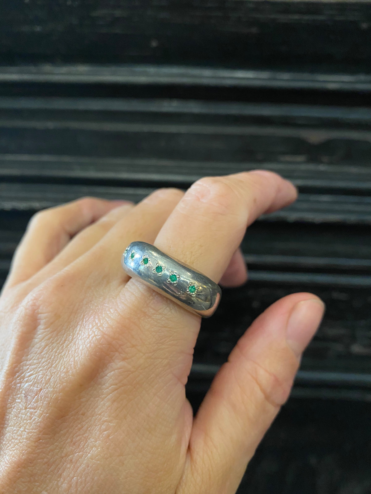 Round Form Ring