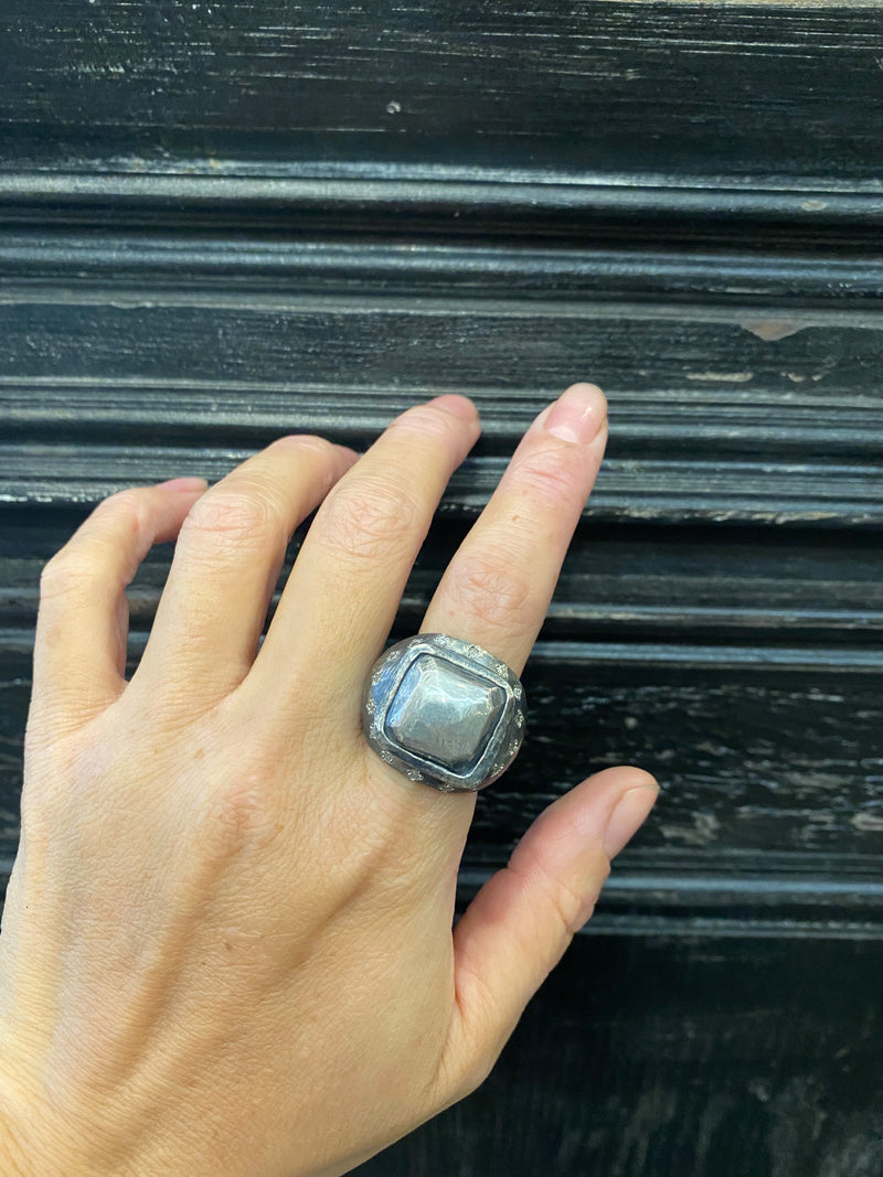 Gemlike Ring