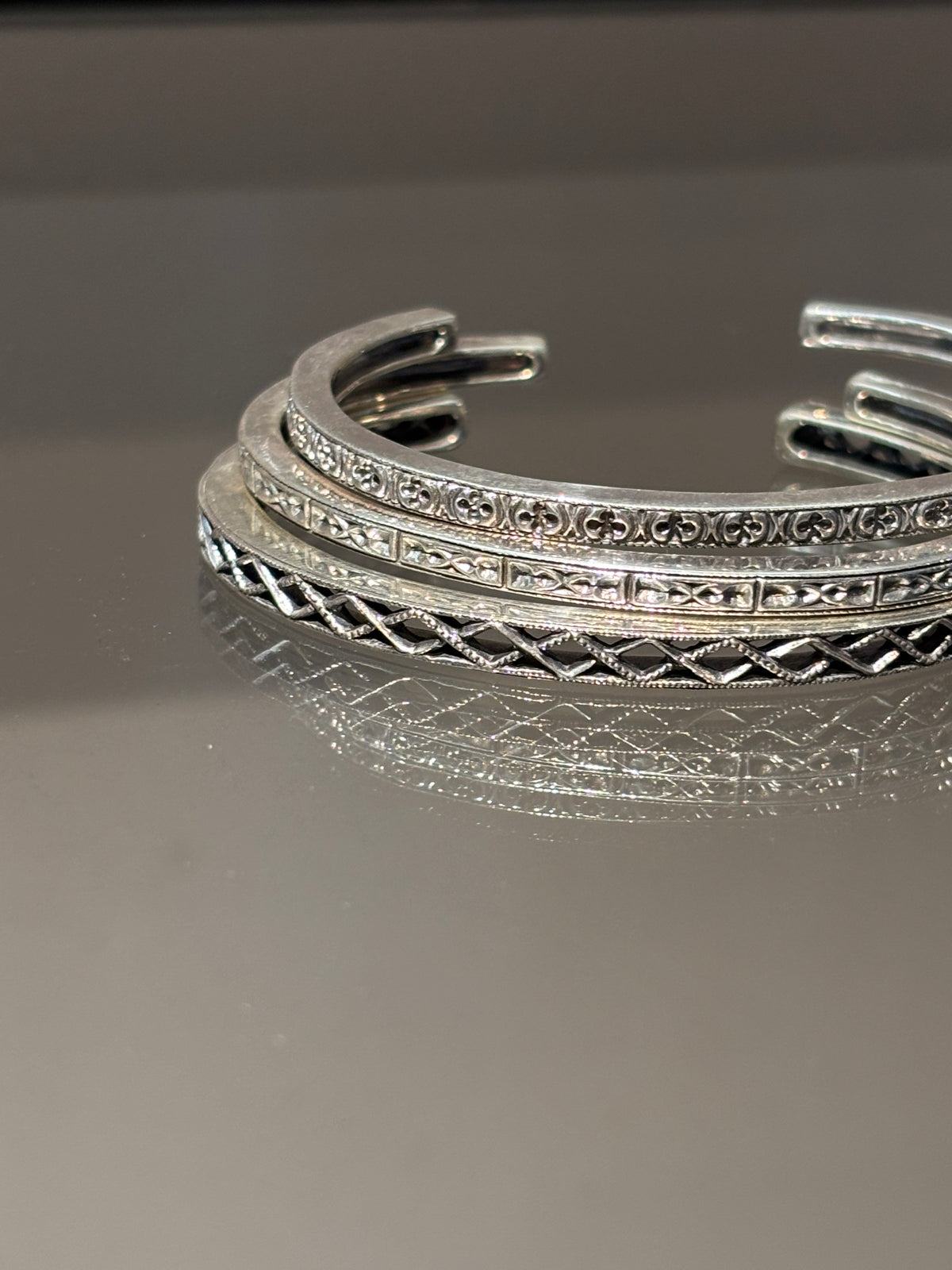 Clover Patterned Bracelet
